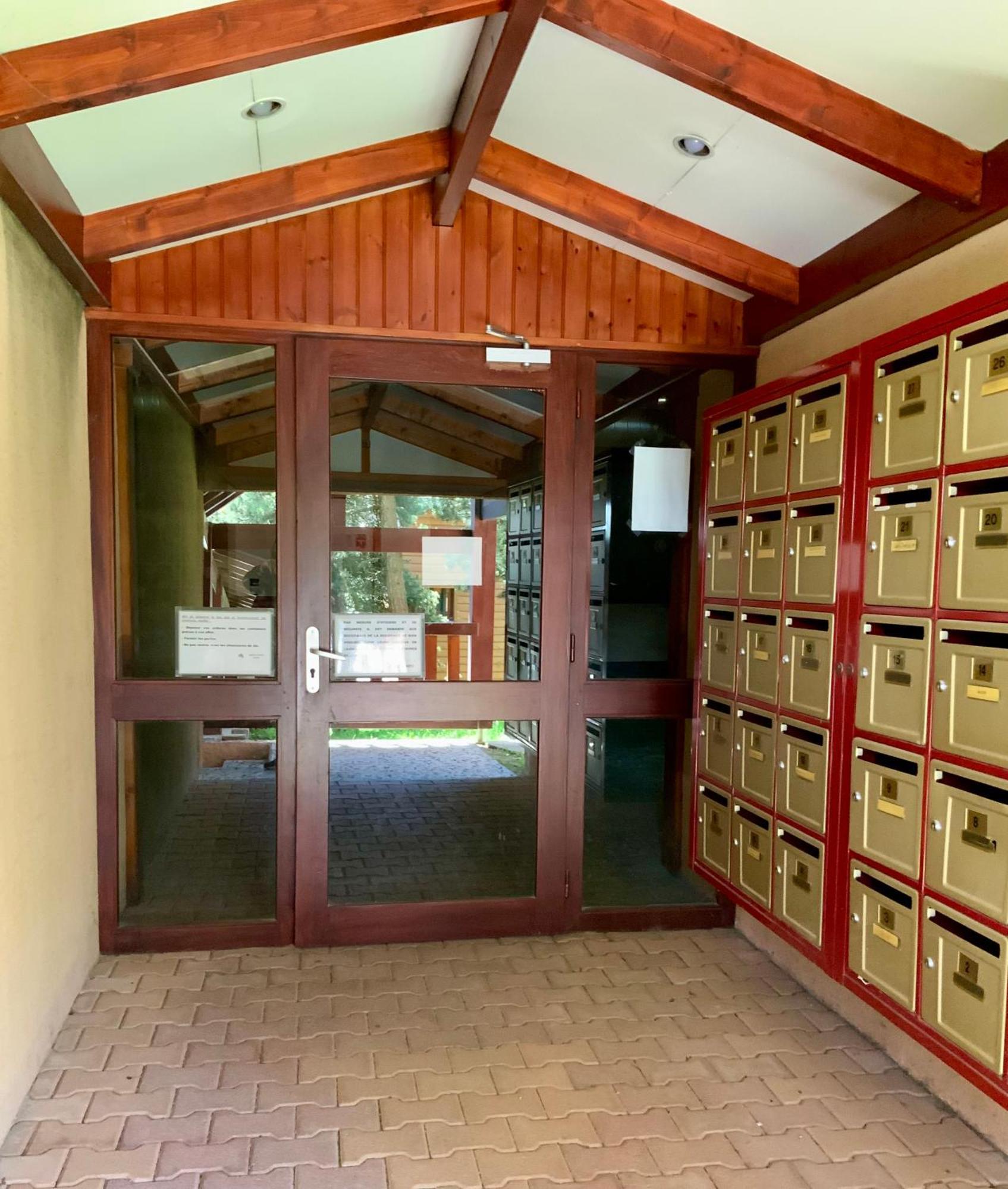 Bolquère Studio Cabine Chaleureux A Pyrenees 2000 - Wifi Et Parking Prive מראה חיצוני תמונה