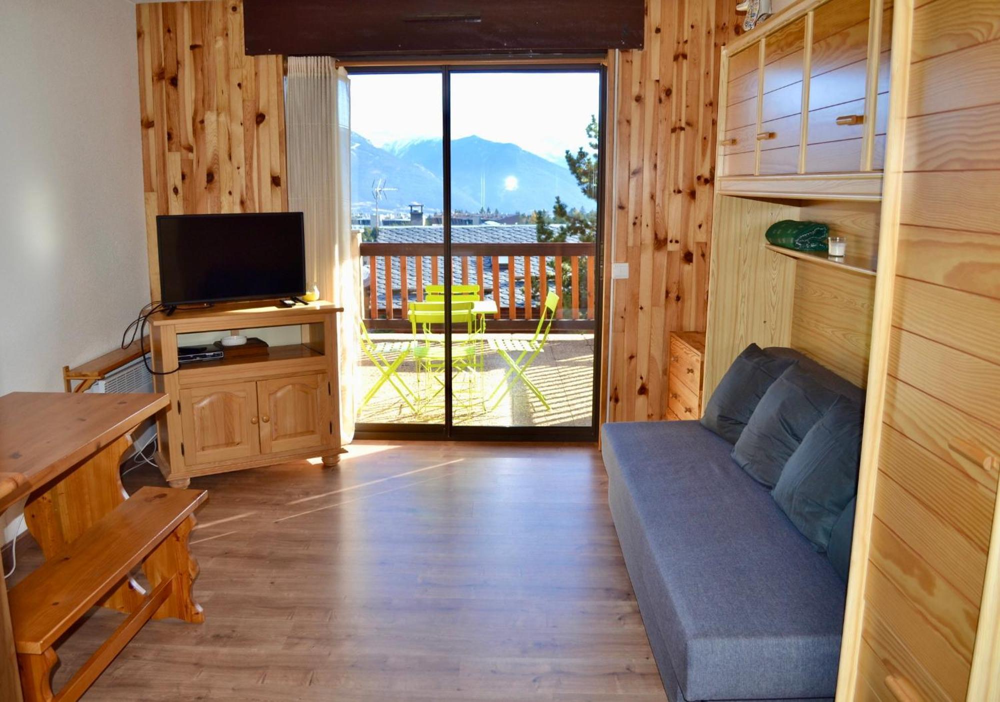 Bolquère Studio Cabine Chaleureux A Pyrenees 2000 - Wifi Et Parking Prive מראה חיצוני תמונה